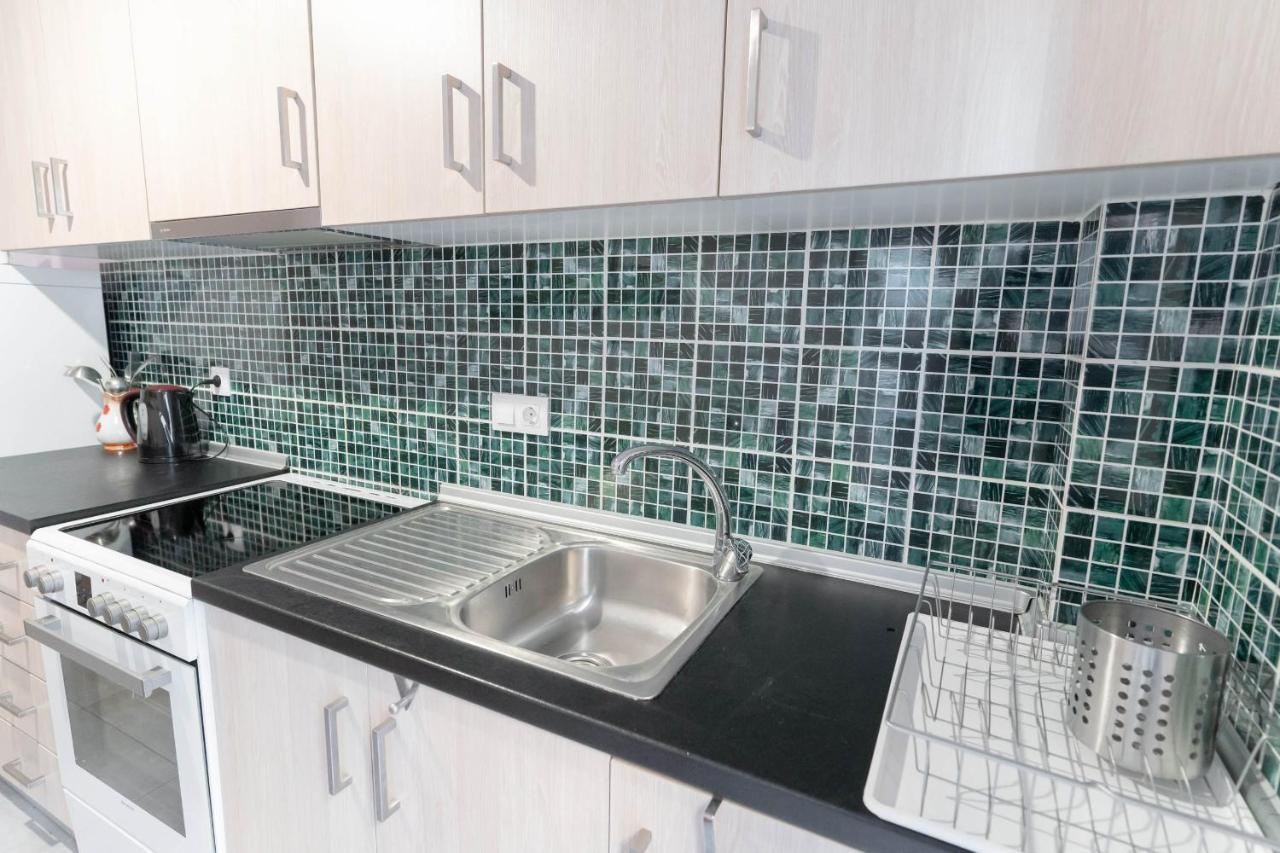 Byt Downtown Flat Larissa Exterior foto